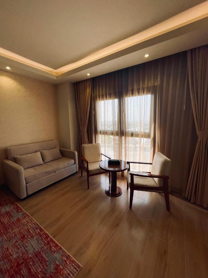 Alsahwa Hotel Seeb Exterior foto