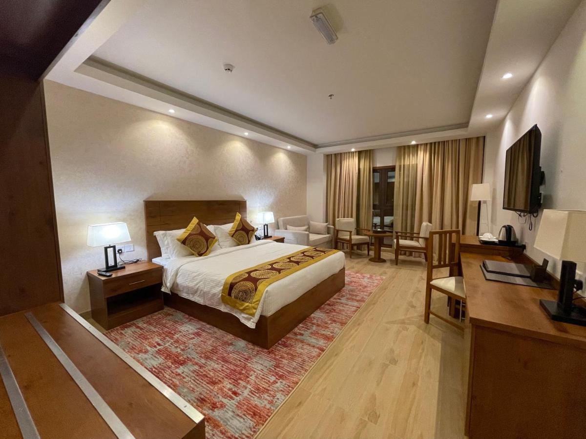 Alsahwa Hotel Seeb Exterior foto